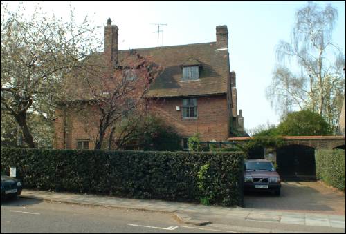 051 Hampstead Way